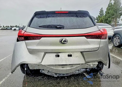 2019 Lexus Ux 200 z USA, uszkodzony, nr VIN JTHY3JBH0K2018829